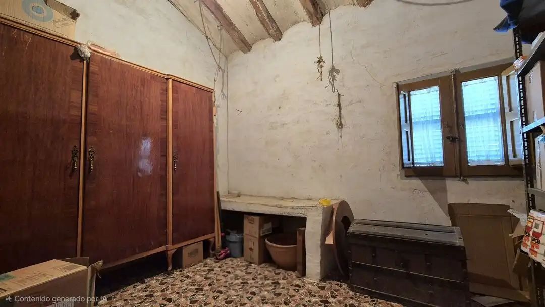 Houses for sale in Sesma  with Air Conditioner, Heating and Storage room
