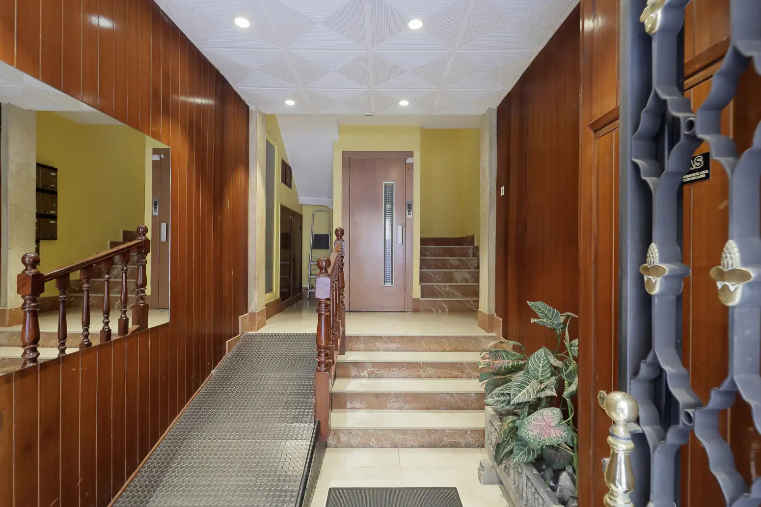 Piso en venta en Gijón  con Calefacción, Terraza y Amueblado