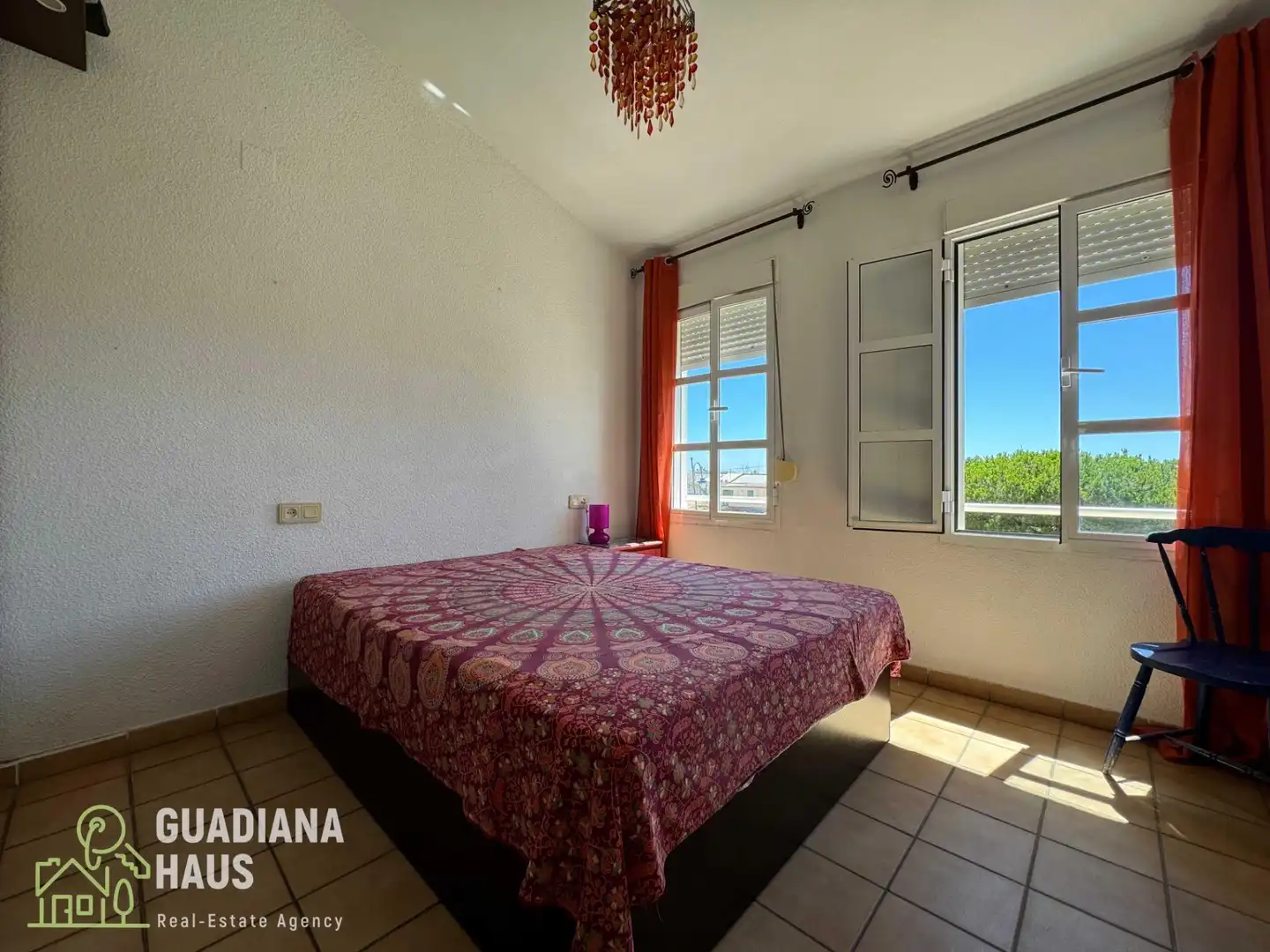 Dormitori de Casa adosada en venda en Ayamonte amb Terrassa