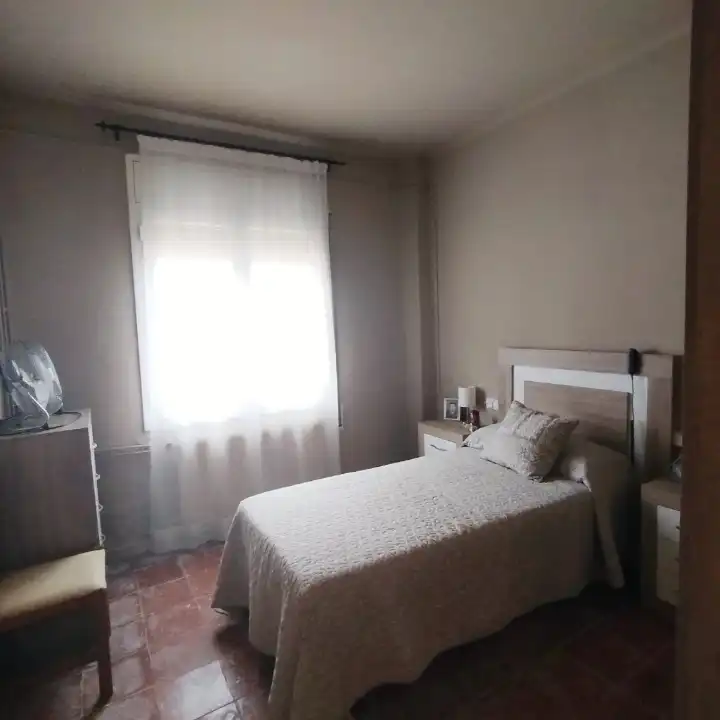 Dormitori de Casa adosada en venda en Navàs amb Calefacció