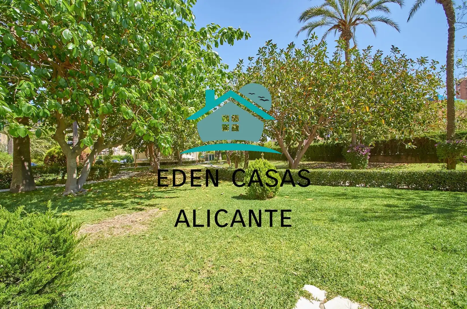 Außenansicht von Wohnungen zum Verkauf in Alicante / Alacant mit Klimaanlage, Heizung und Privatgarten