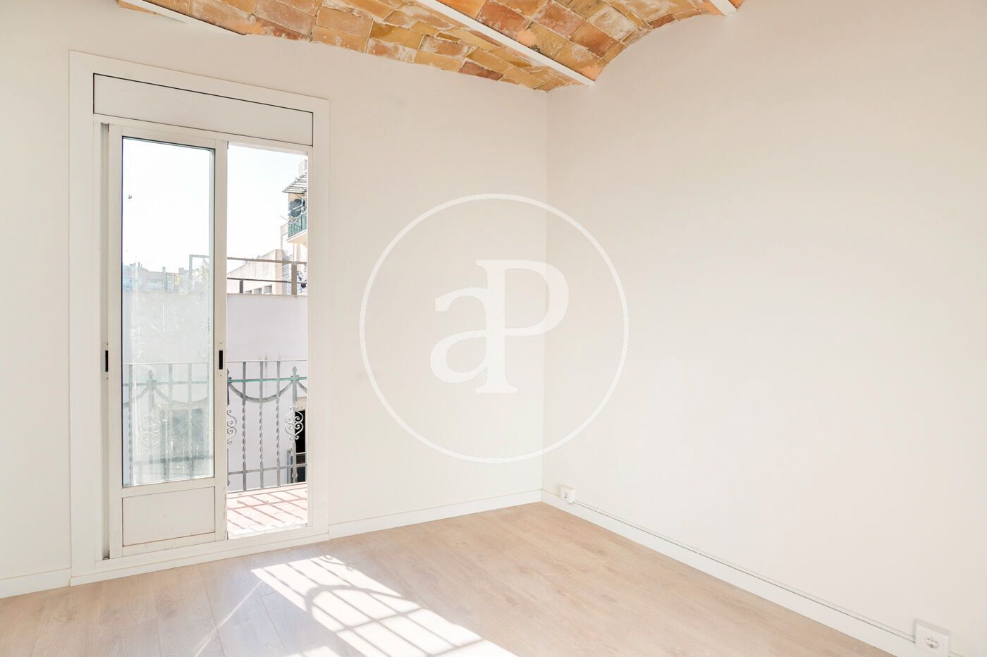 Bedroom of Flat for sale in  Barcelona Capital  with Air Conditioner, Heating and Balcony