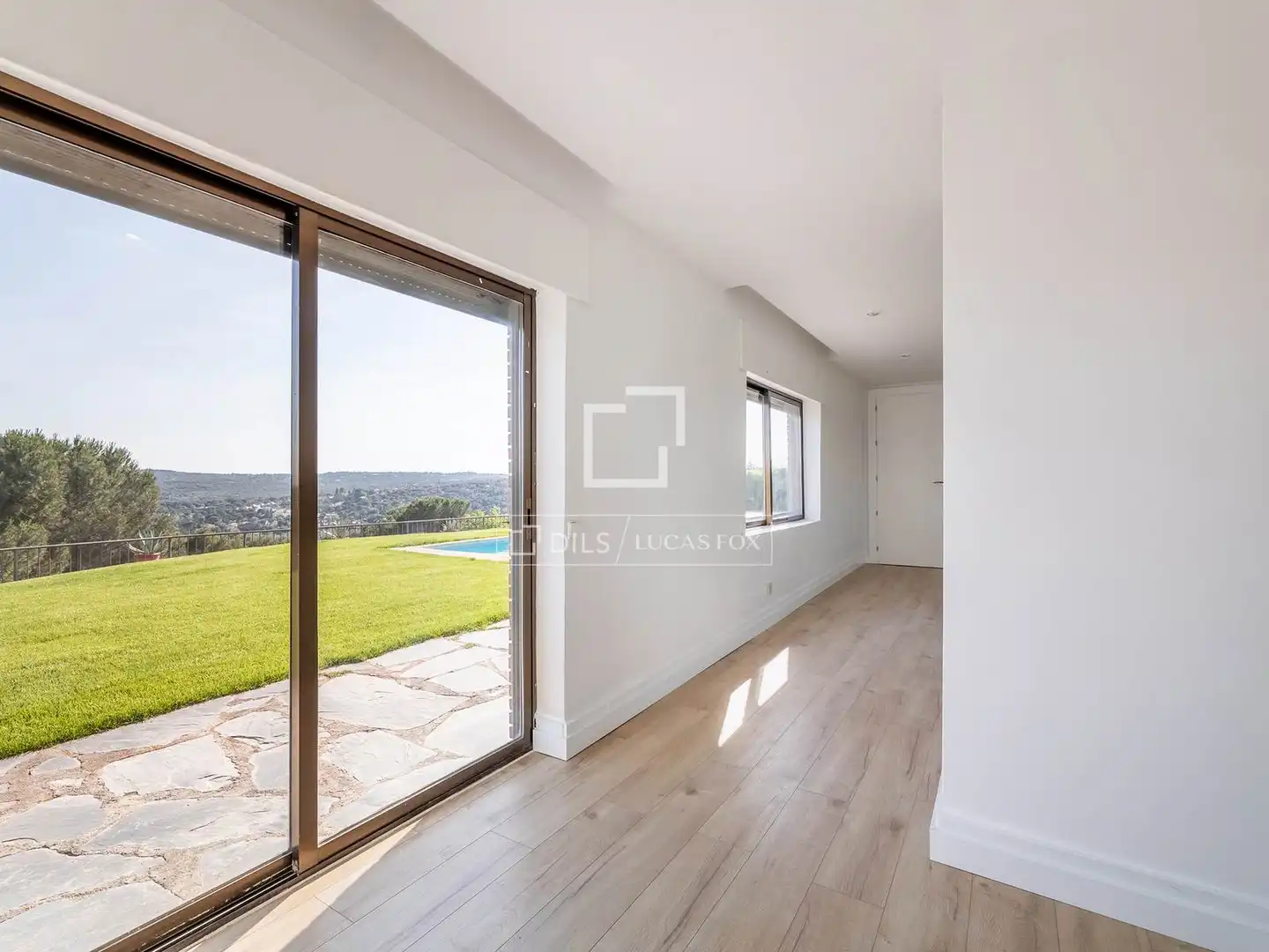 Exterior view of Houses for sale in Galapagar  with Air Conditioner, Private garden and Storage room