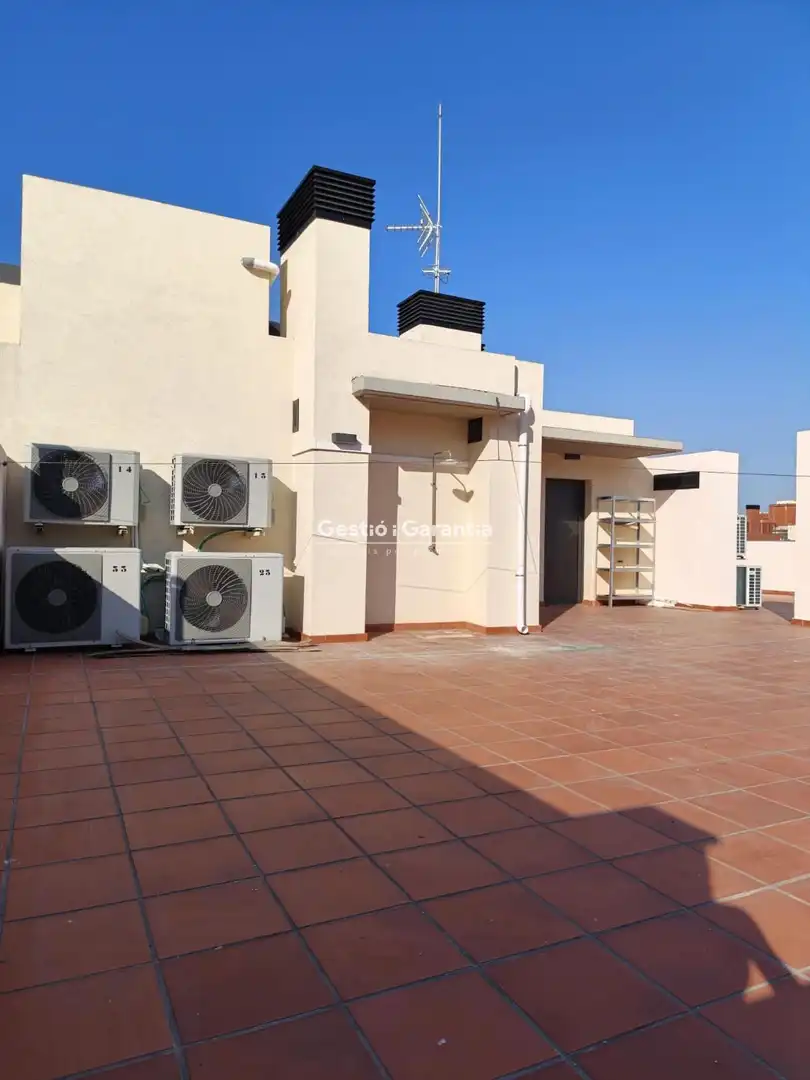 Terraza de Piso en venta en Barcelona con Terraza y Amueblado