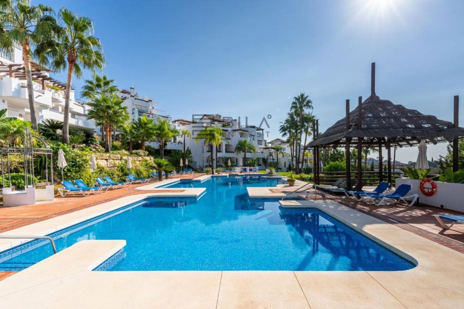Exterior view of Flat for sale in Marbella  with Terrace, Storage room and Swimming Pool