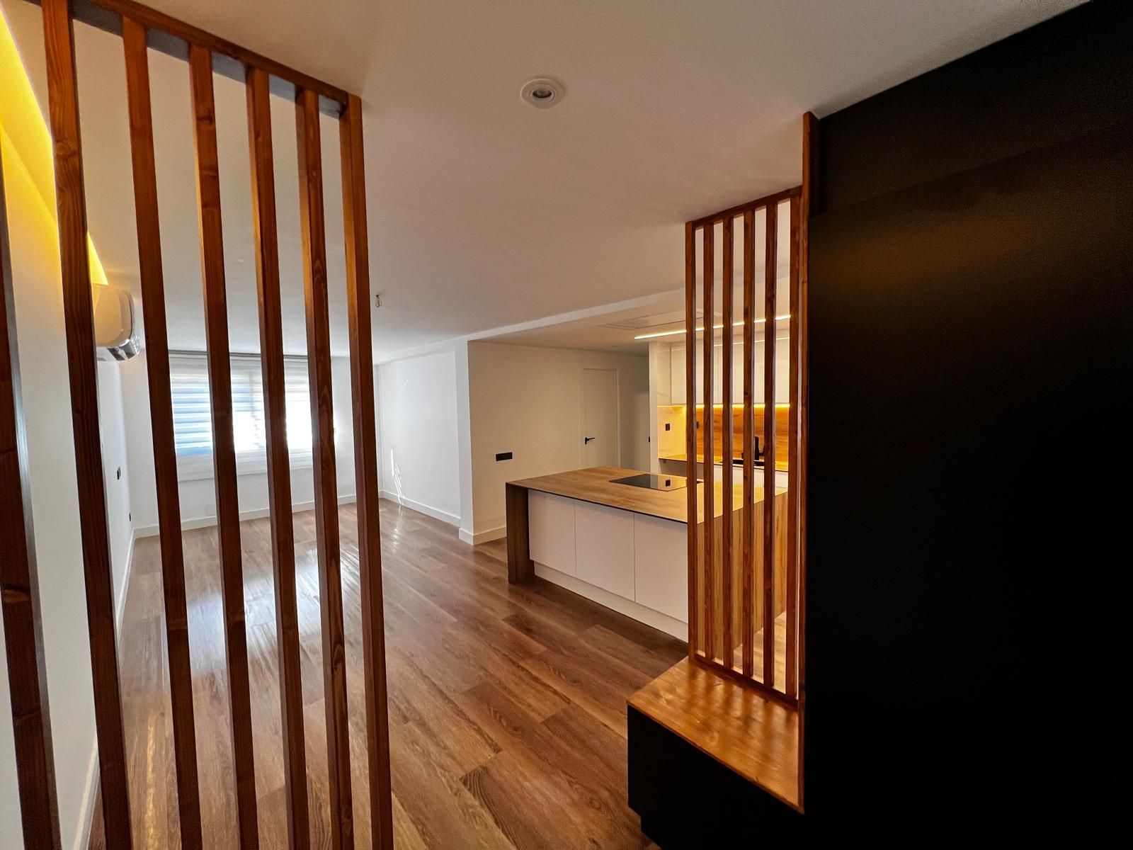 Flat for sale in  Valencia Capital  with Air Conditioner
