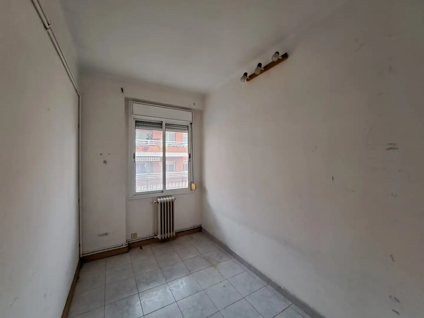 Habitación de Piso en venta en Barcelona con Calefacción y Balcón
