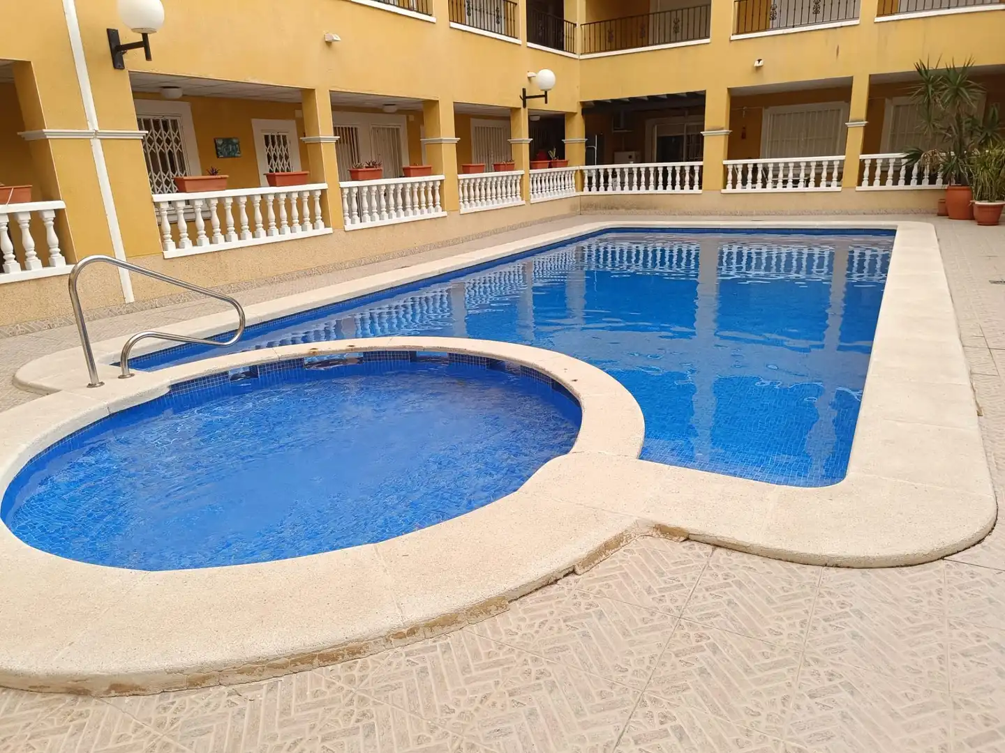 Piscina de Apartamento en venta en Rafal con Aire acondicionado, Amueblado y Piscina comunitaria
