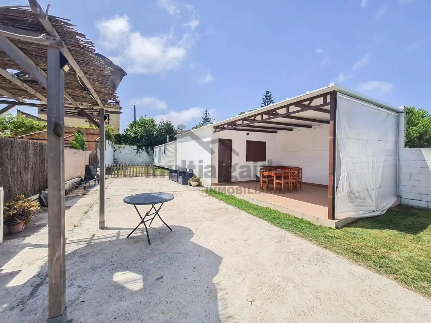 Jardín de Finca rústica en venta en Chipiona con Trastero y Piscina