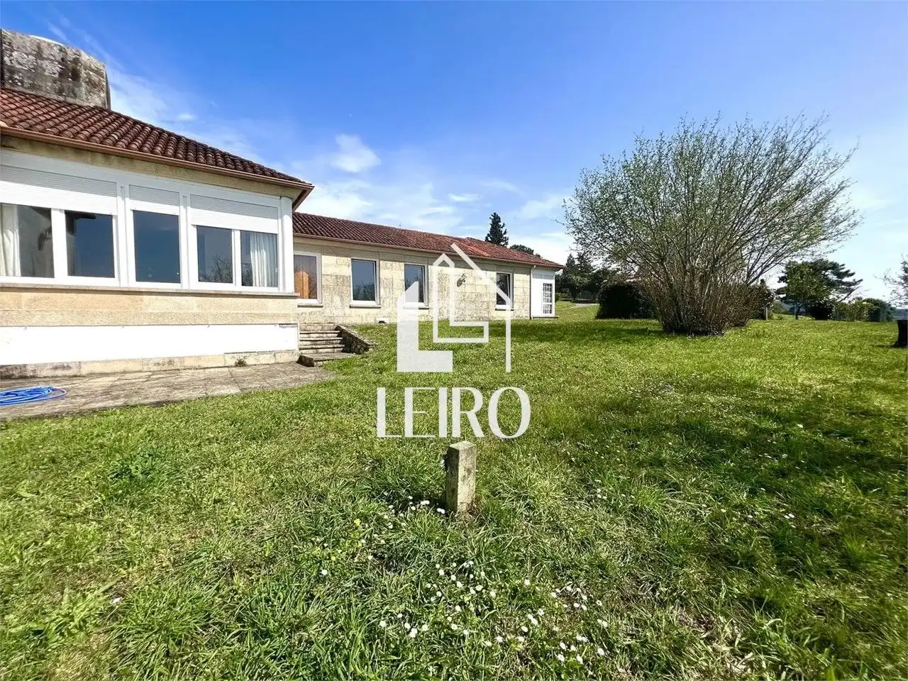 Vista exterior de Casa o chalet en venta en Vilagarcía de Arousa con Jardín privado y Terraza