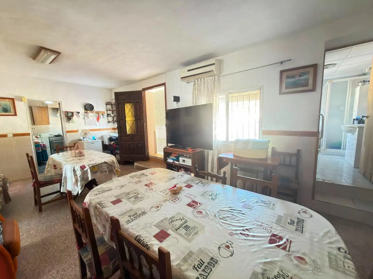 Comedor de Casa adosada en venta en Alicante / Alacant con Aire acondicionado, Calefacción y Jardín privado