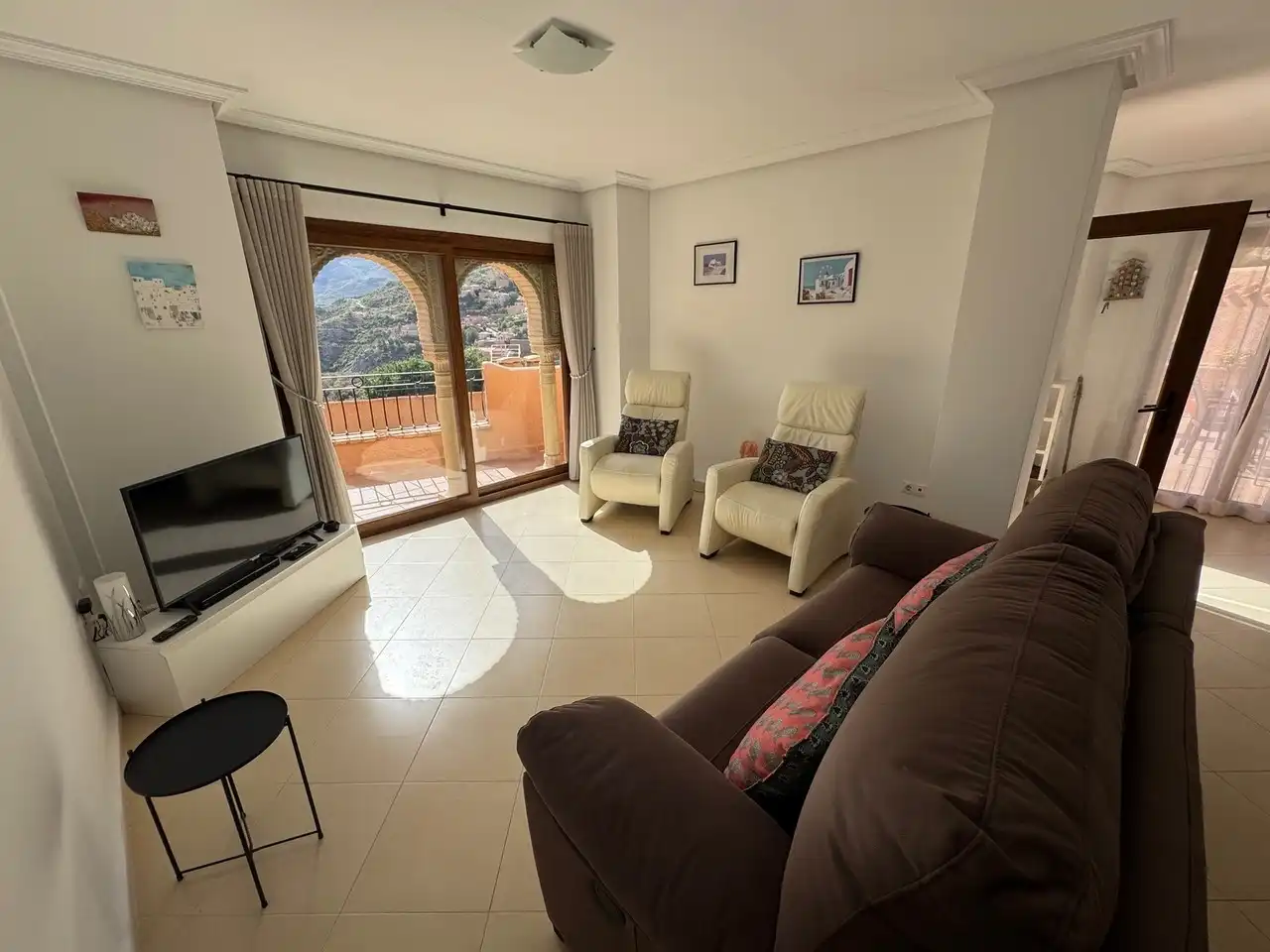 Sala d'estar de Casa o xalet en venda en Turre amb Aire condicionat, Terrassa i Piscina
