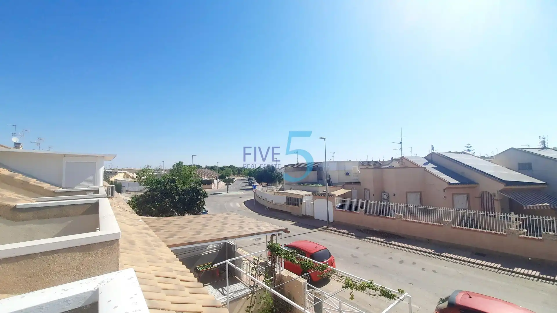 Vista exterior de Casa adosada en venda en Los Alcázares amb Aire condicionat, Calefacció i Terrassa