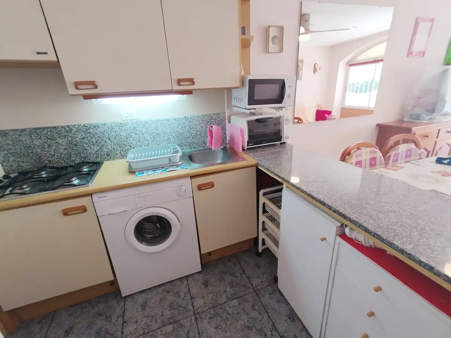 Cuina de Apartament en venda en Alcanar amb Terrassa, Moblat i Forn