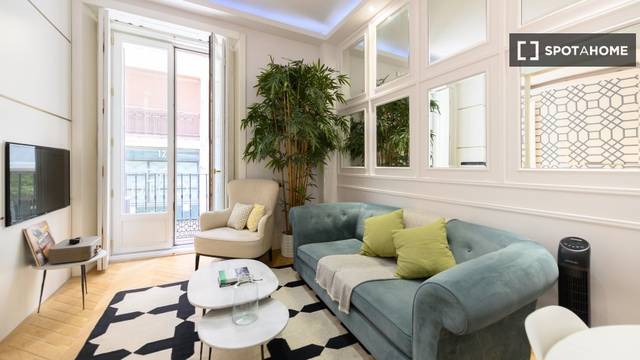 Piso en Alquiler en Justicia - Chueca