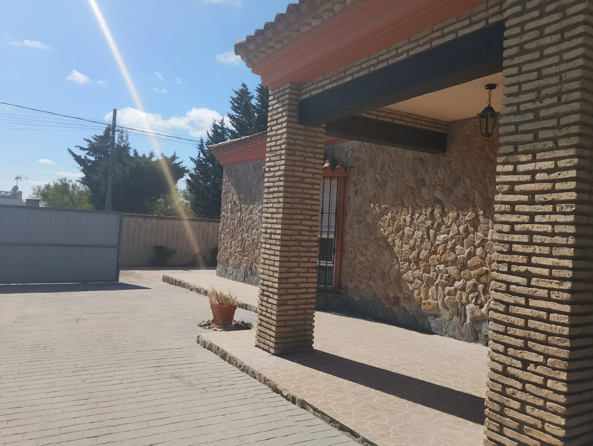 Exterior view of House or chalet for sale in Chiclana de la Frontera  with Private garden, Storage room and Swimming Pool