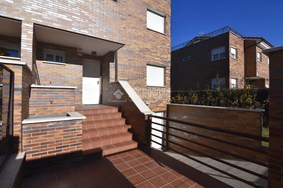Exterior view of Detached homes for sale in Móstoles