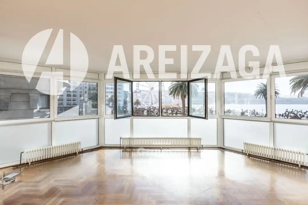 Wohnzimmer von Büro zum Verkauf in Donostia - San Sebastián  mit Klimaanlage, Heizung und Abstellraum