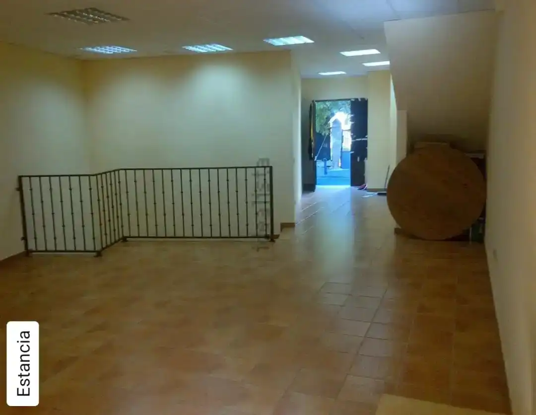 Local comercial en venda a Calle de los Cardeñas, imagen 5