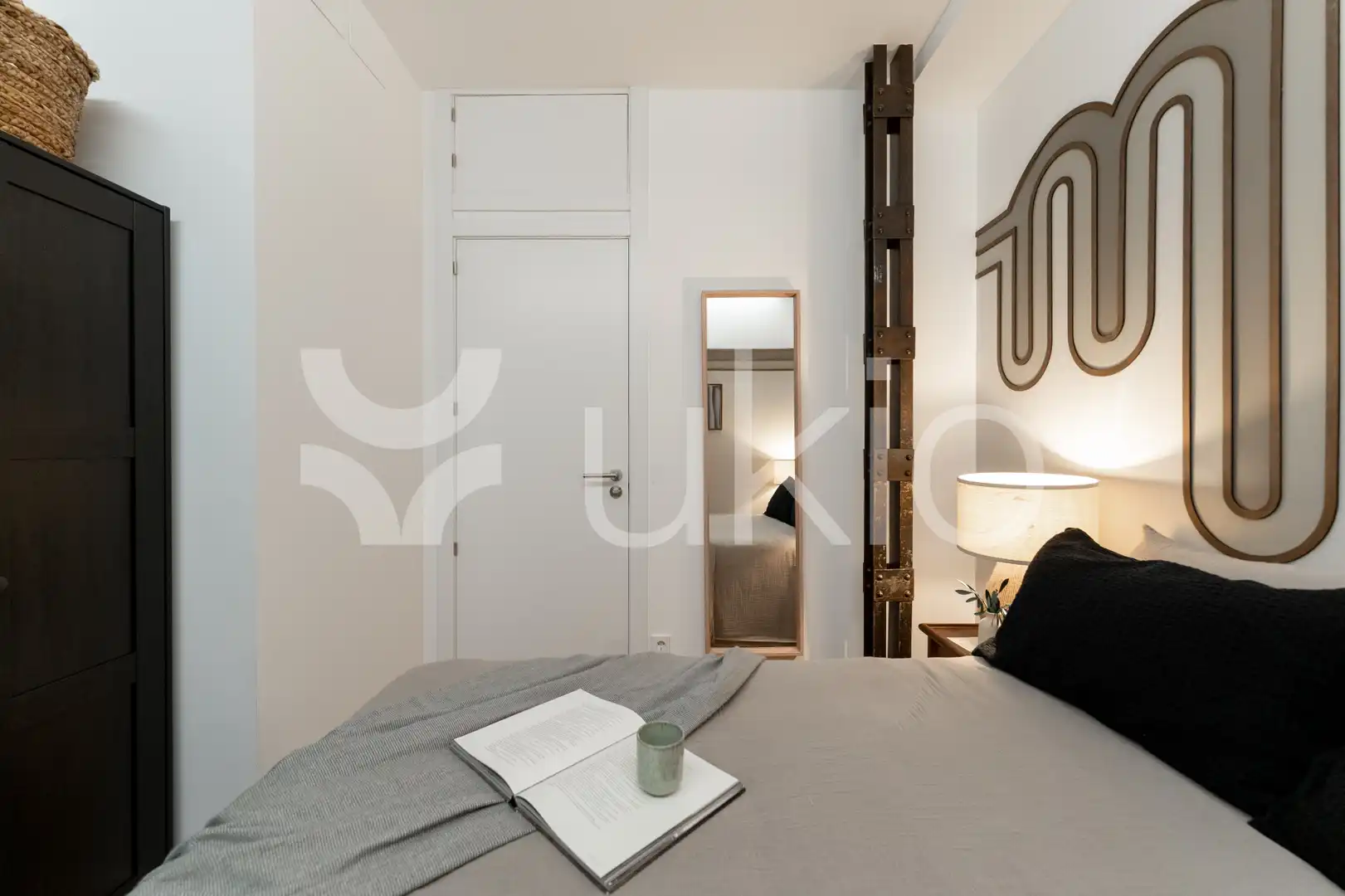 Habitación de Apartamento de alquiler en Madrid con Aire acondicionado, Calefacción y Amueblado
