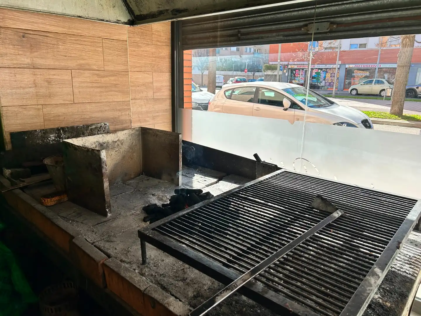 Local en traspaso en Sant Joan Despí con Aire acondicionado, Calefacción y Terraza