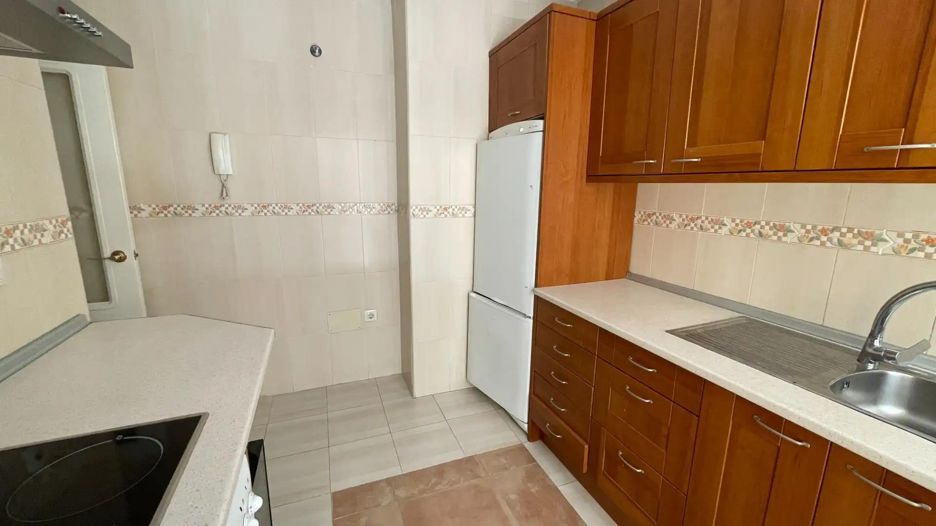 Flat for sale in LUIS PORTERO, El Tejar - Hacienda Bizcochero