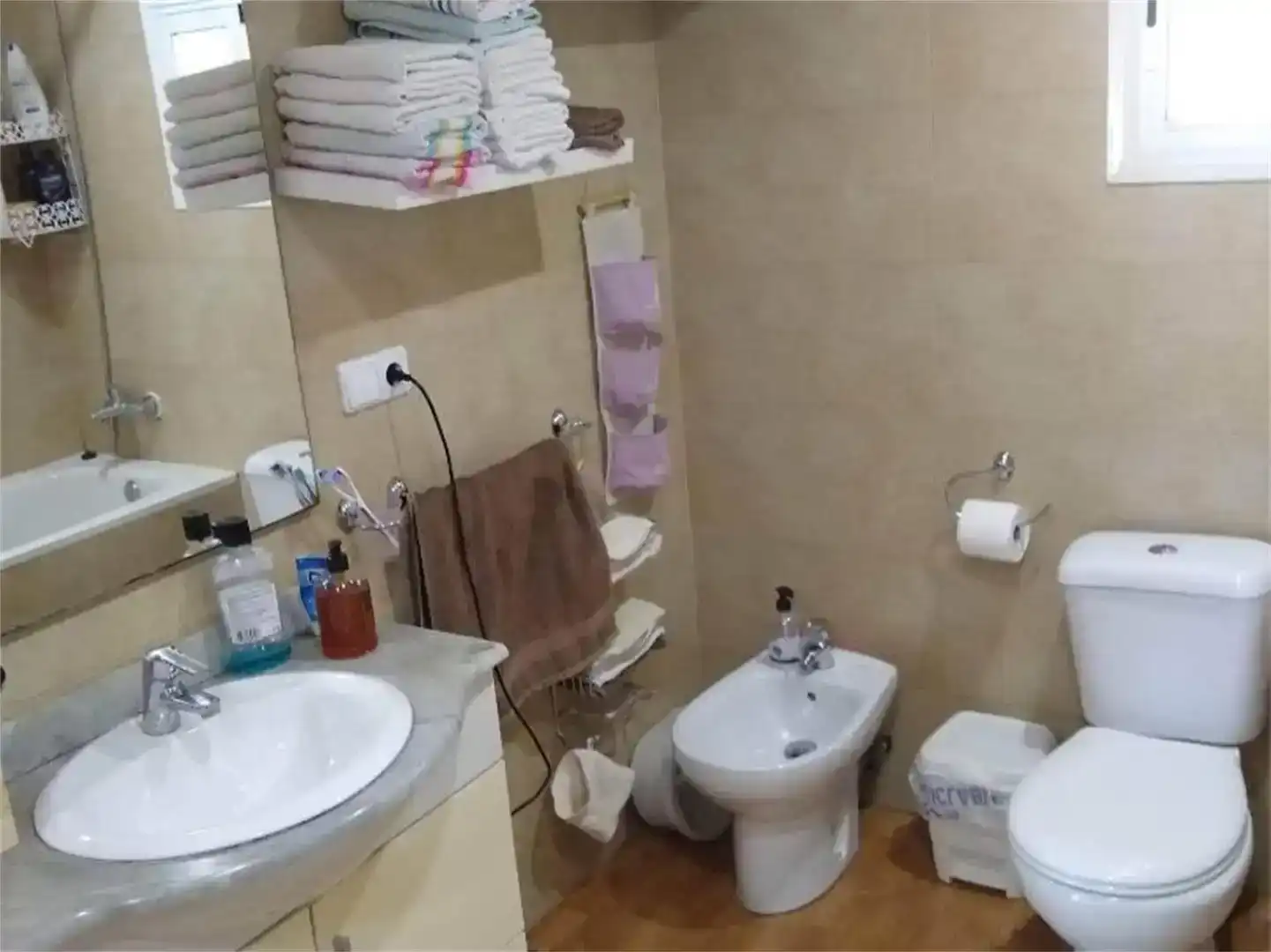 Bany de Casa adosada en venda en Aniñón amb Jardí privat, Parquet i Traster