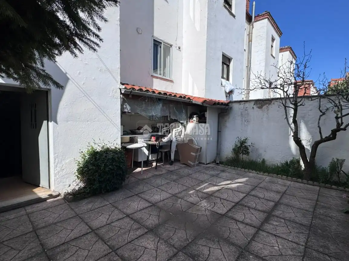 Garden of Detached homes for sale in León Capital   with Heating and Parquet flooring