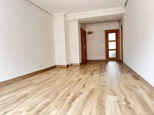Sala de estar de Piso de alquiler en Gijón  con Calefacción y Parquet