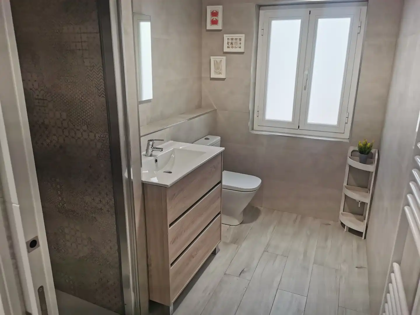 Baño de Piso en venta en León Capital  con Calefacción, Parquet y Trastero