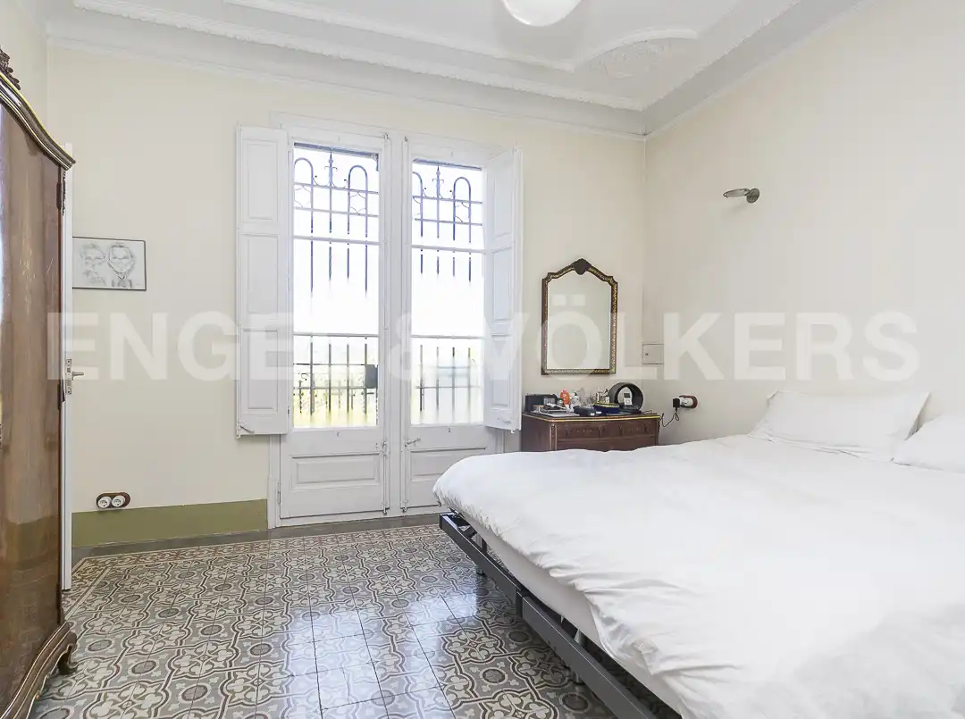 Schlafzimmer von Haus oder Chalet zum Verkauf in Barcelona mit Heizung, Terrasse und Abstellraum