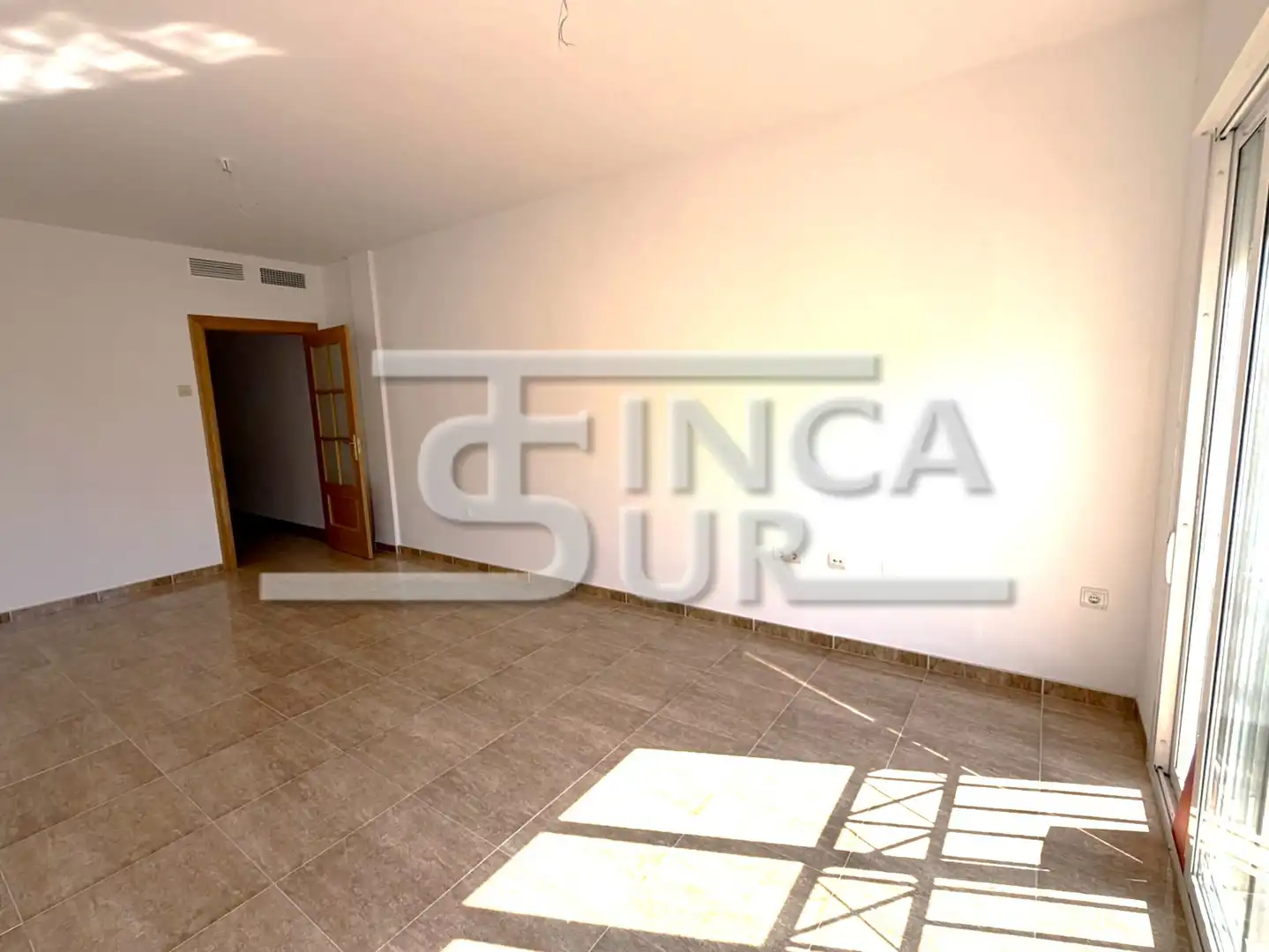 Habitación de Piso en venta en Roquetas de Mar con Balcón