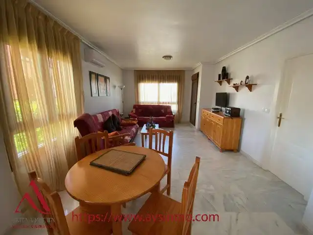 Vista exterior de Apartamento de alquiler en Orihuela con Aire acondicionado, Amueblado y Horno