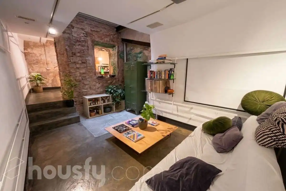 Duplex con ascensore in vendita a Carrer de les Basses de Sant Pere .