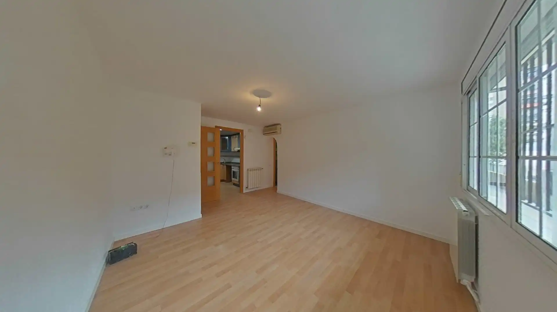 Flat for sale in L'Hospitalet de Llobregat  with Air Conditioner and Heating