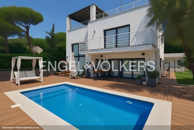 Casa-chalet en Venta en Montmar