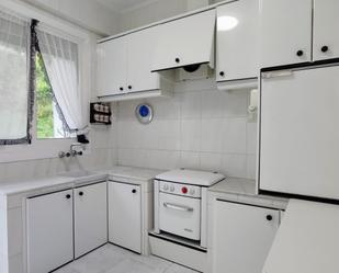 Cuina de Pis de lloguer en Sada (A Coruña) amb Parquet i Moblat