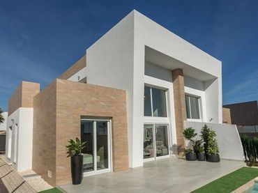 Reihenhaus mit Pool zum Verkauf in Calle Calle Dolores