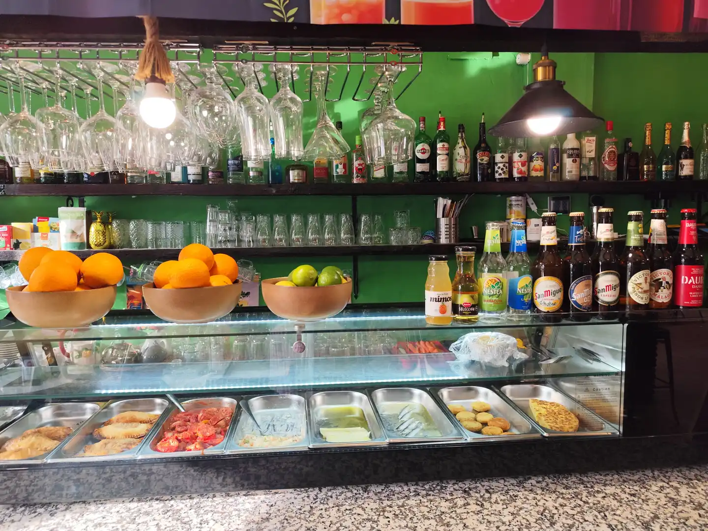 Local comercial en traspaso en Avenida Antonio Machado 82, imagen 6