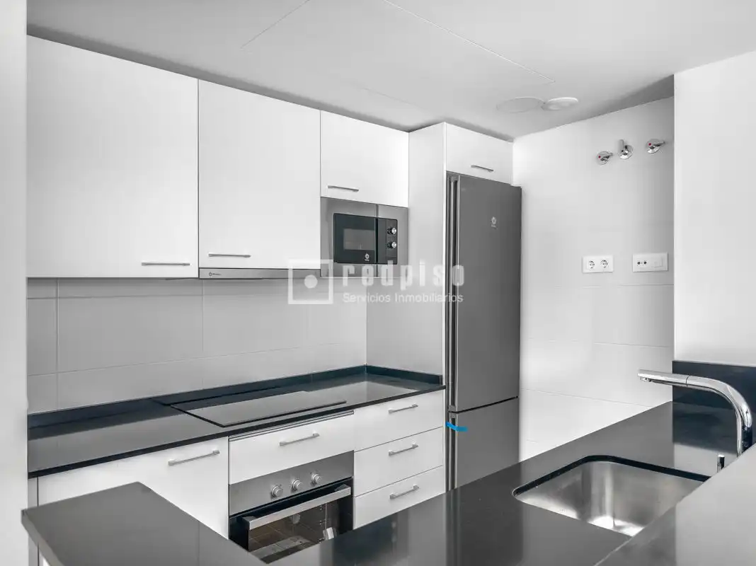 Cocina de Piso en venta en Madrid con Aire acondicionado, Calefacción y Jardín privado