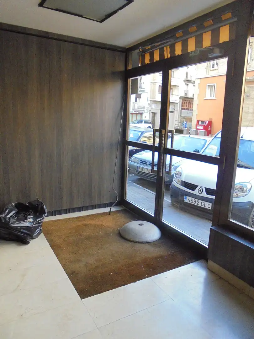 Local comercial en venda a Barbastro, imagen 8