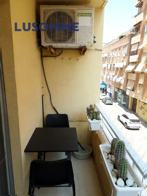 Wohnung mit Terrasse zur Miete in Carrer Astúries, imagen 3