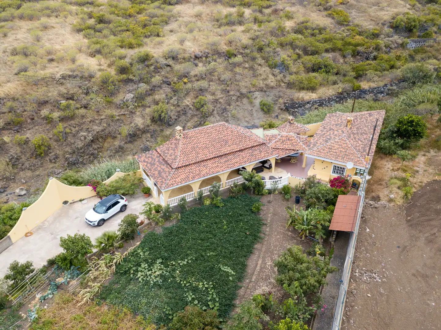 Exterior view of Country homes for sale in Santa Cruz de Tenerife  with Private garden, Terrace and Furnished