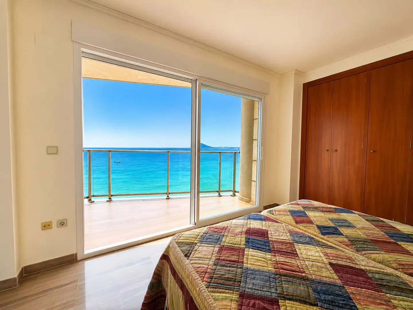 Habitación de Apartamento en venta en Calpe / Calp con Aire acondicionado, Calefacción y Jardín privado