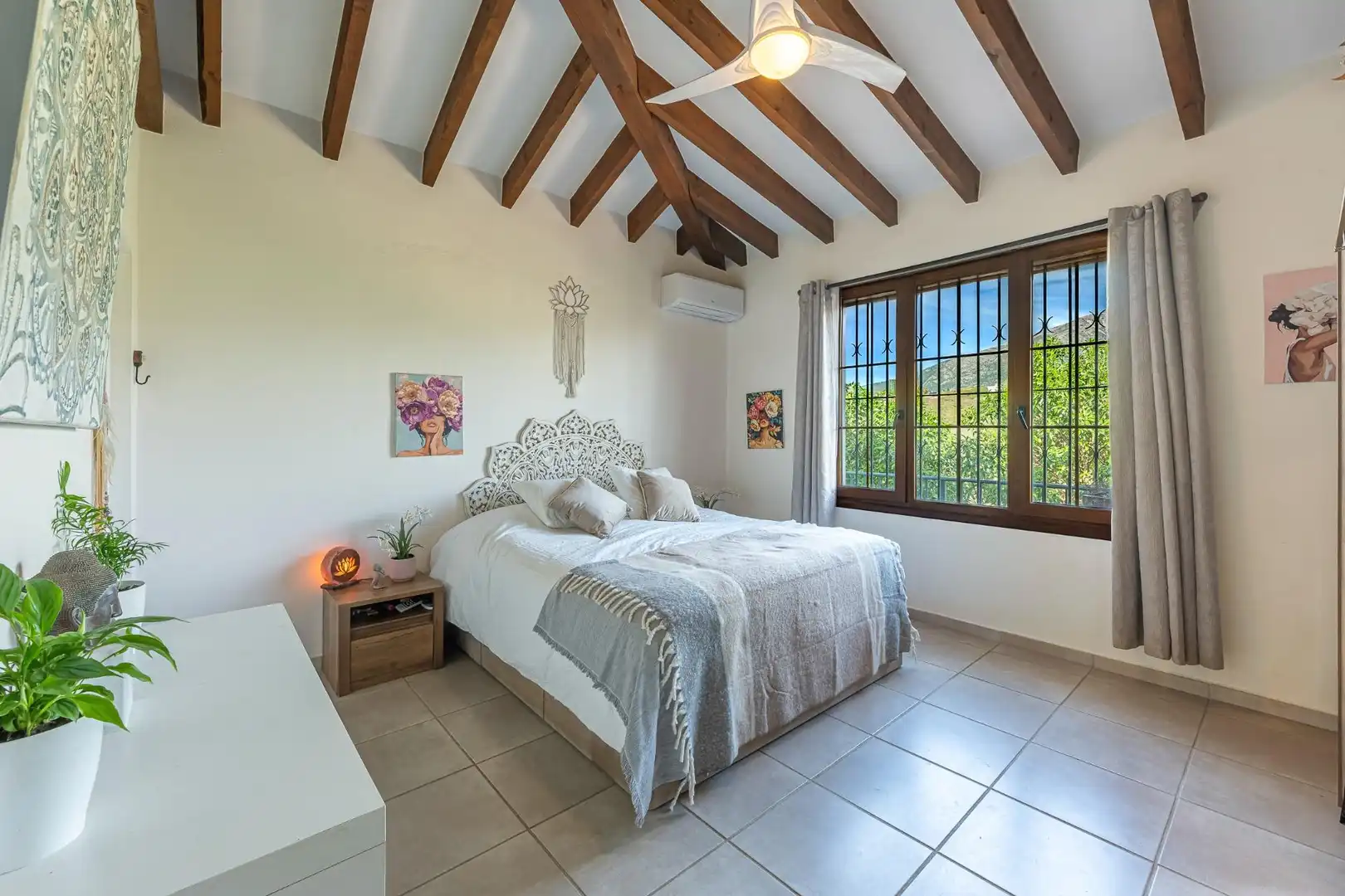 Dormitori de Casa o xalet en venda en Mijas amb Aire condicionat, Calefacció i Jardí privat