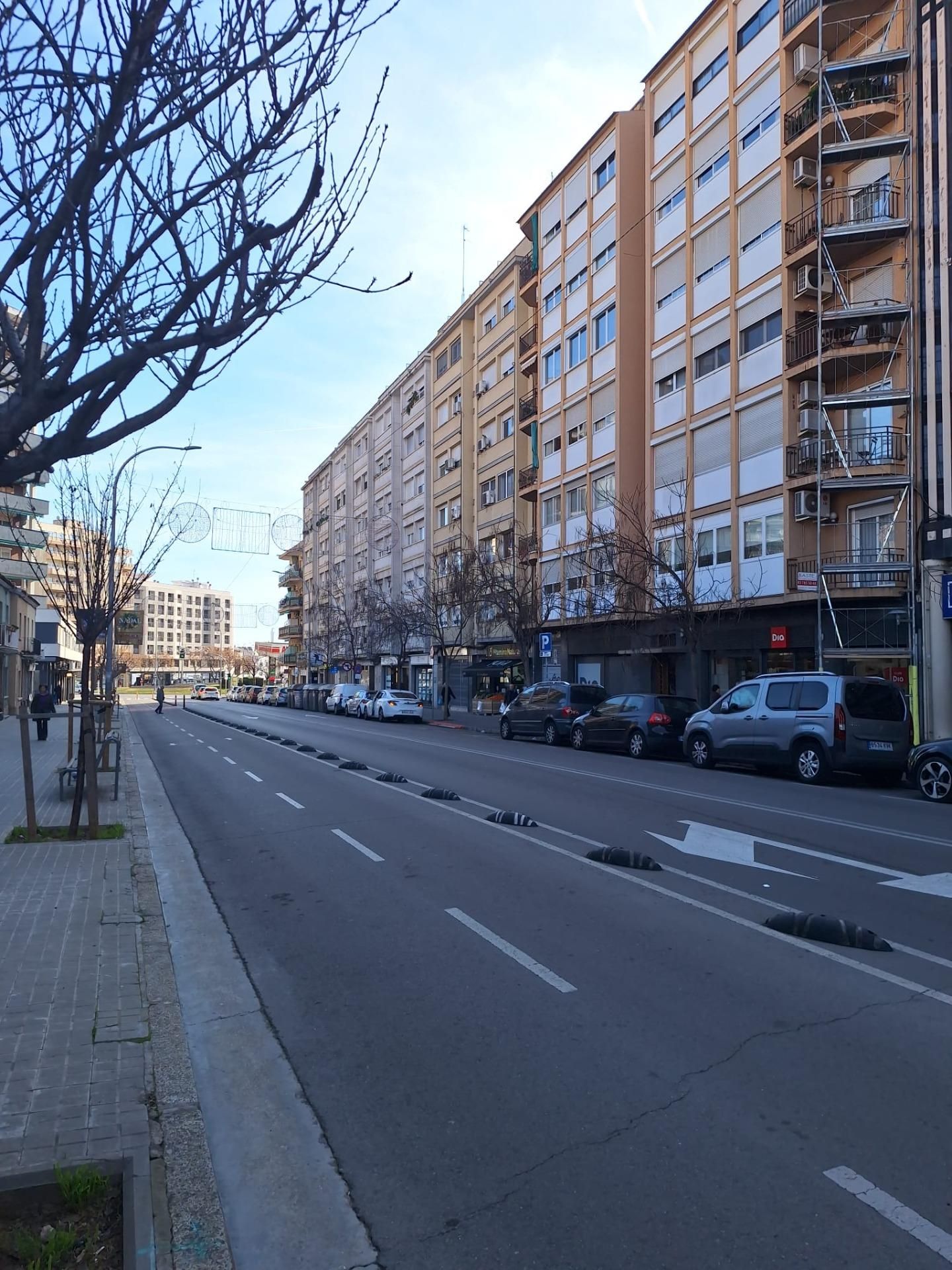 Exterior view of Flat for sale in Sabadell  with Air Conditioner and Alarm