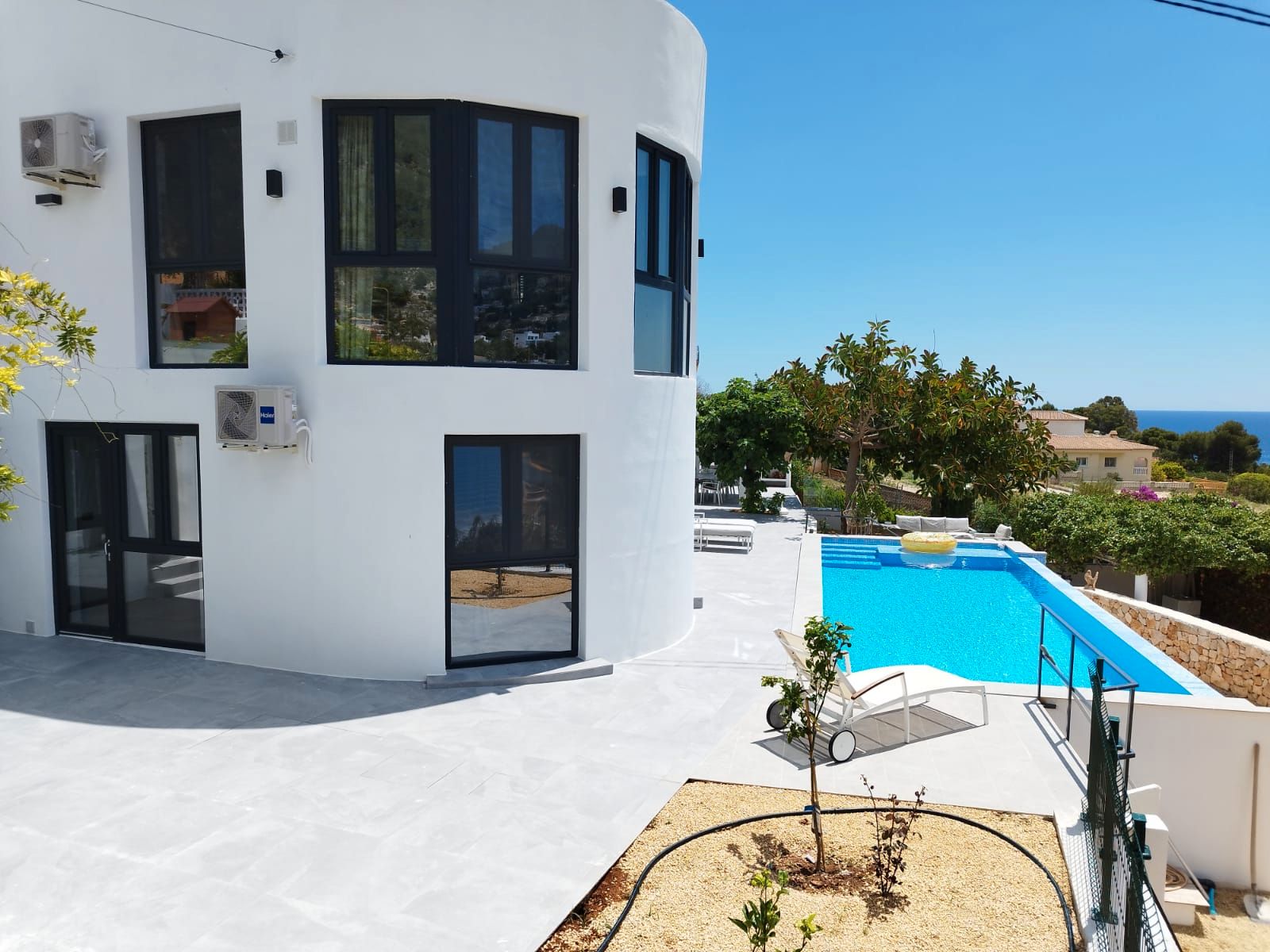 Piscina de Casa o xalet en venda en Calpe / Calp amb Aire condicionat, Jardí privat i Terrassa