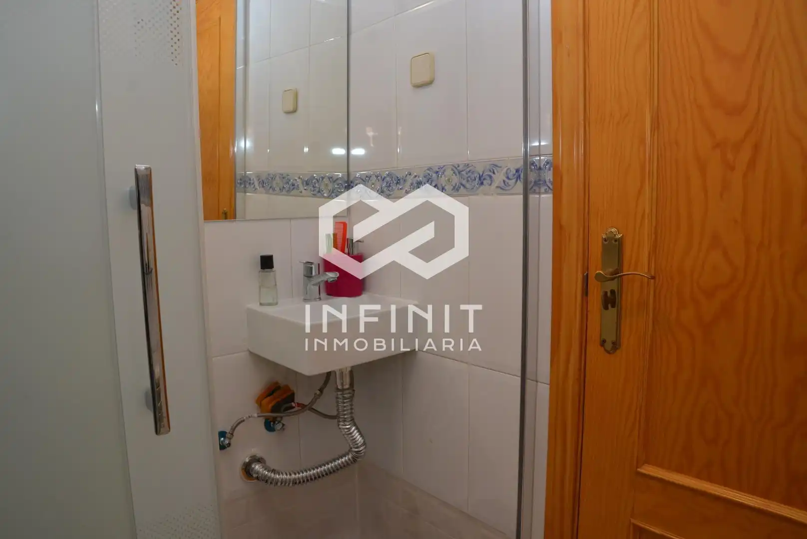 Casa adosada en venta en Villanueva de la Torre