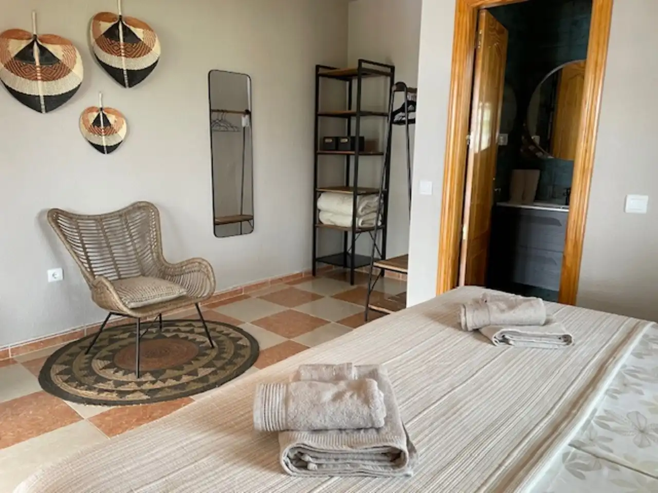 Dormitori de Casa o xalet en venda en Viñuela amb Aire condicionat, Terrassa i Piscina