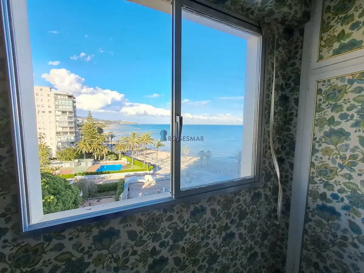 Dormitori de Apartament en venda en Benicasim / Benicàssim amb Piscina comunitària